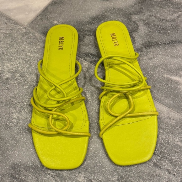 ANTHROPOLOGIE MAEVE 9 Chartreuse strappy sandals neon green size 8 like new - Picture 1 of 7